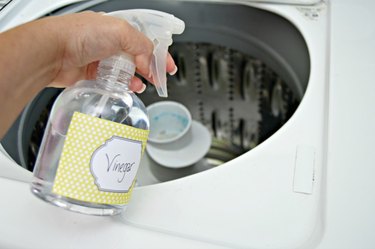 how to clean a top loading washing machine with natural ingredients