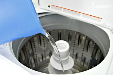how to clean a top loading washing machine with natural ingredients