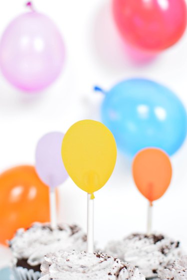 Make These Super Cute Shrinky Dink Cake Toppers