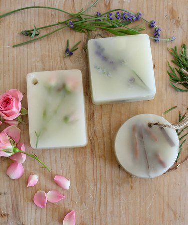 Rose, lavender and sandalwood wax sachets.