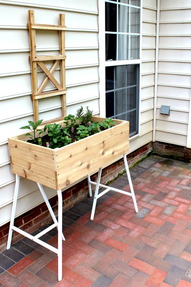 learn how to make a standing box planter from cedar